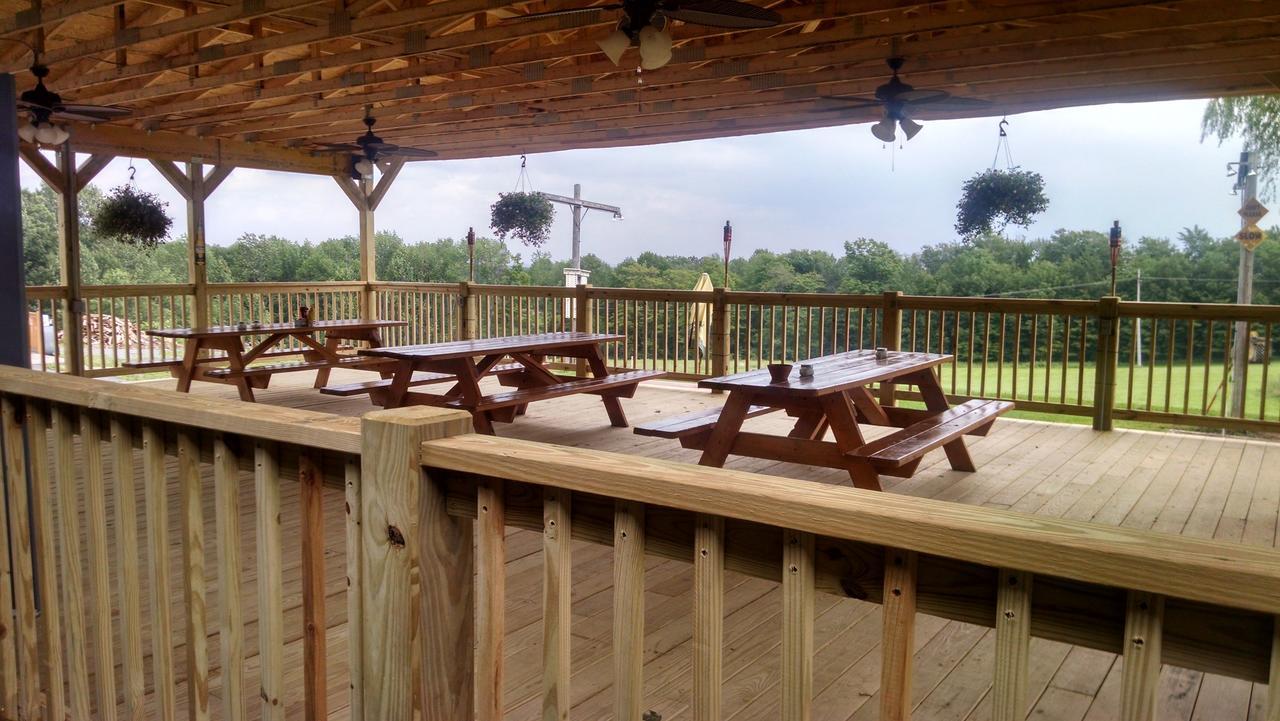 Lakewood Lodge & Restaurant Exterior foto